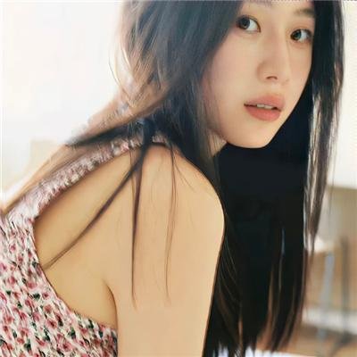 湖畔的女人们